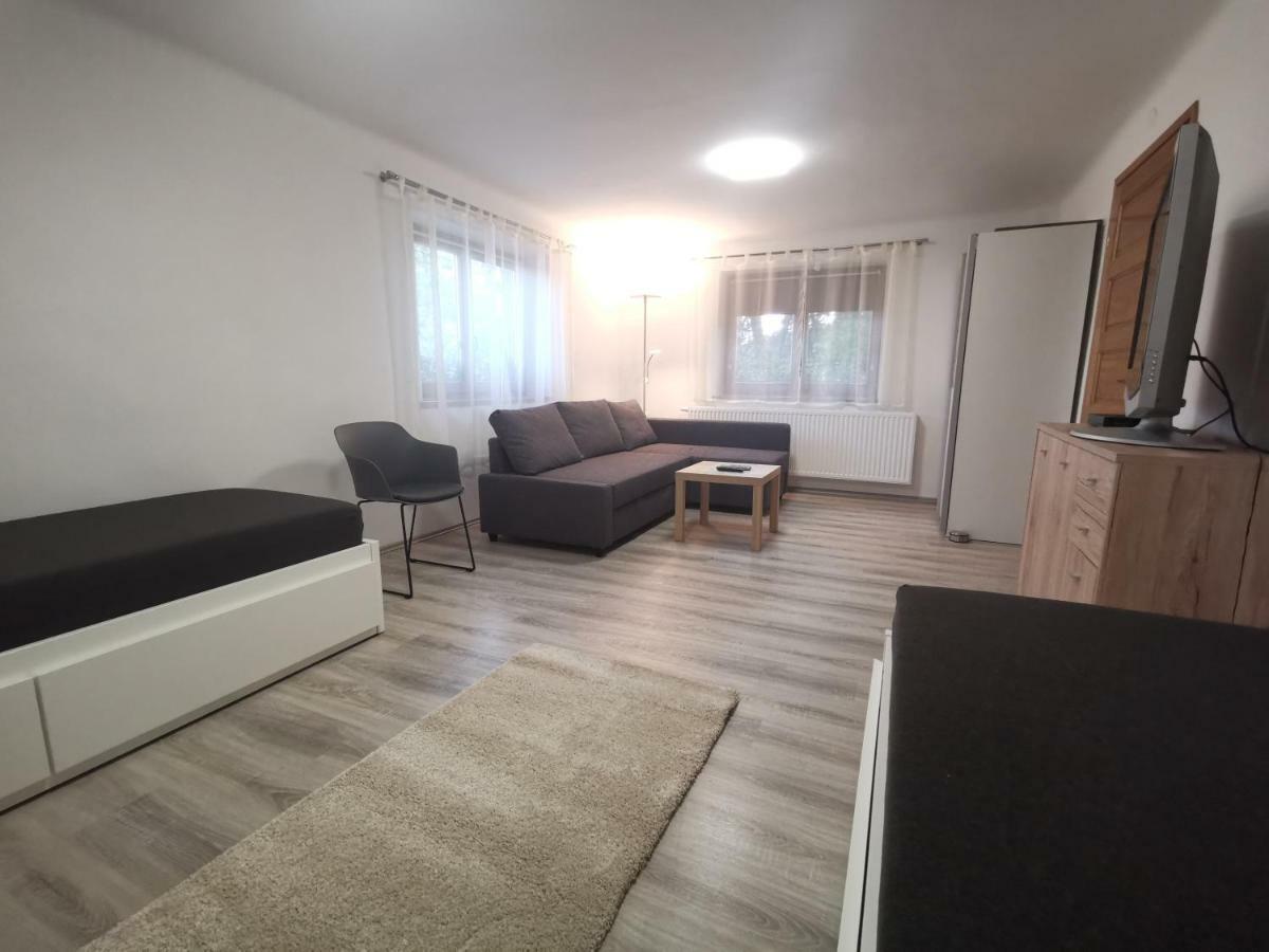 Szent Erzsebet Apartmanhaz Kecskemét Exterior foto